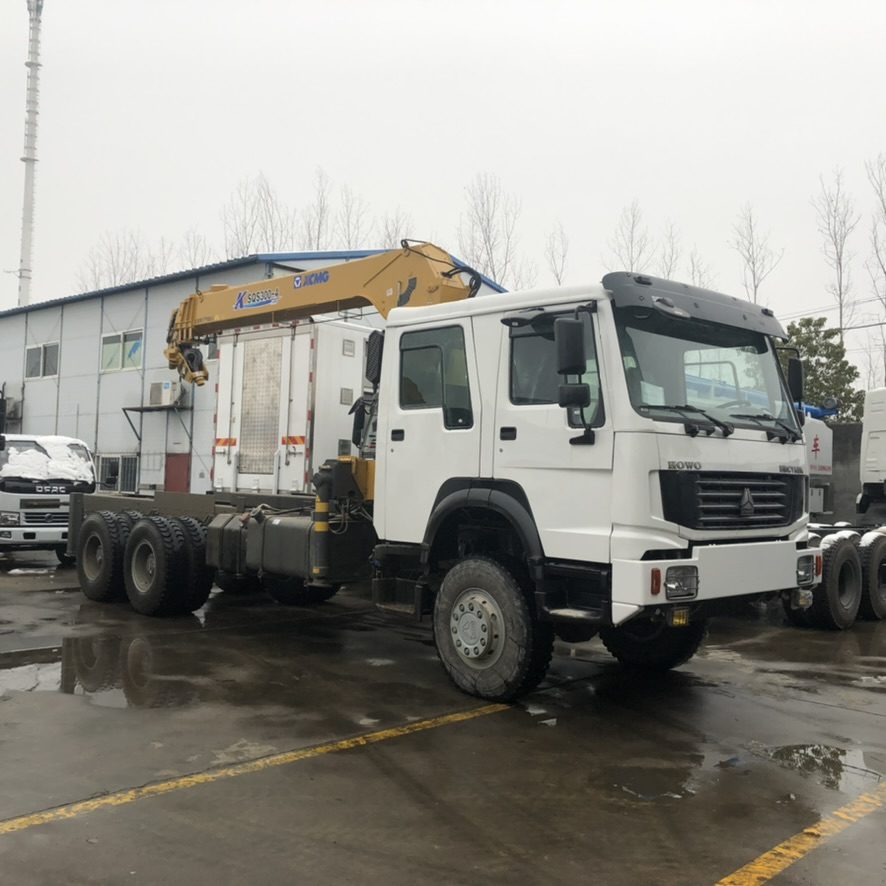 Truck-Mounted Cranes 2