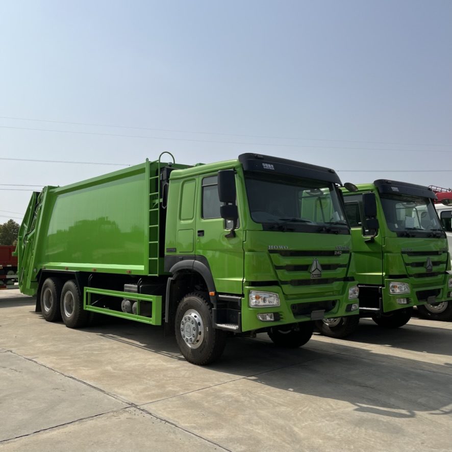 Garbage & Waste Collection Trucks 4