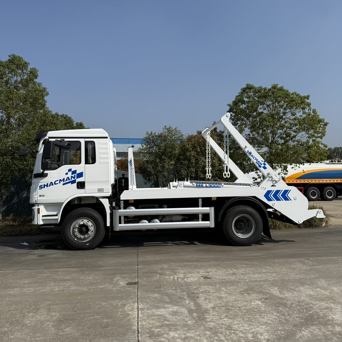 Garbage & Waste Collection Trucks 5