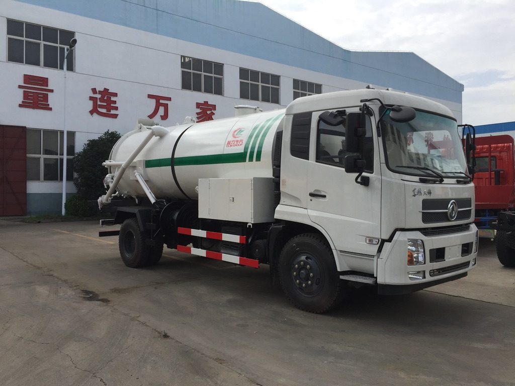Vacuum Sewage & Septic Trucks