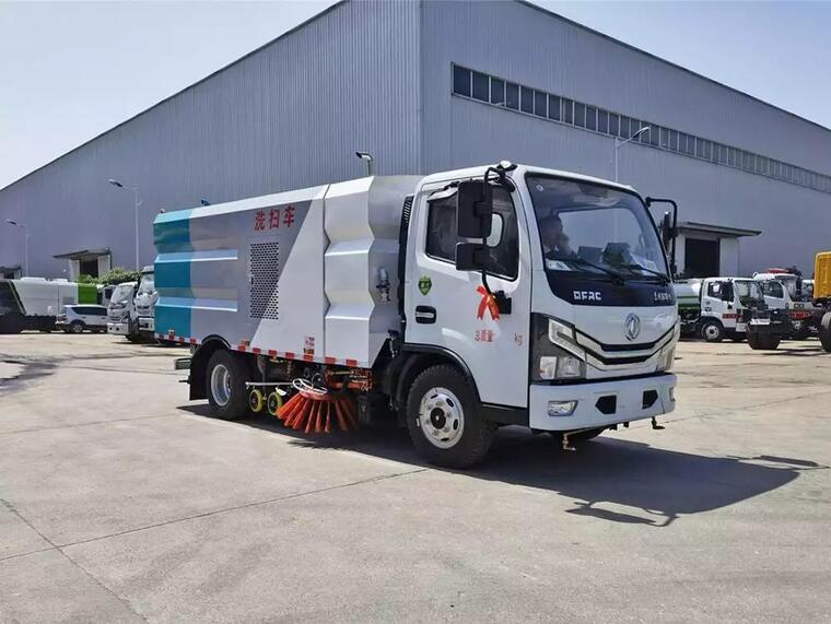 10cbm Dongfeng EU5 Street Clean Road Jetter (alt)