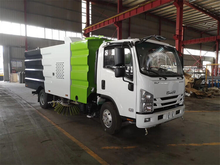 3000L Road Sweeper Isuzu Engine