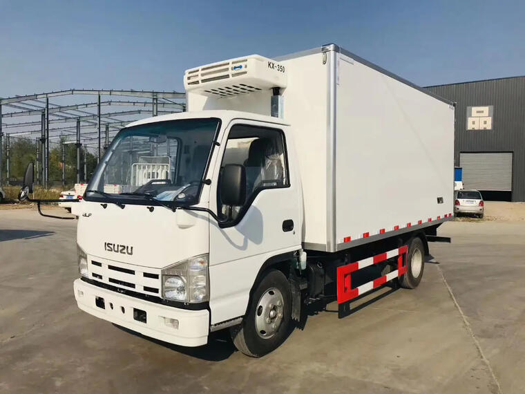Japanese 115hp Isuzu 100P Refrigerator 3T