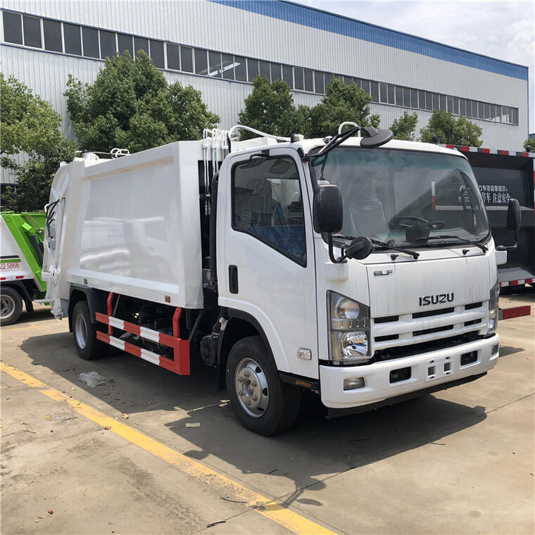 4x2 Isuzu 700P 8cbm Compactor Waste Collection