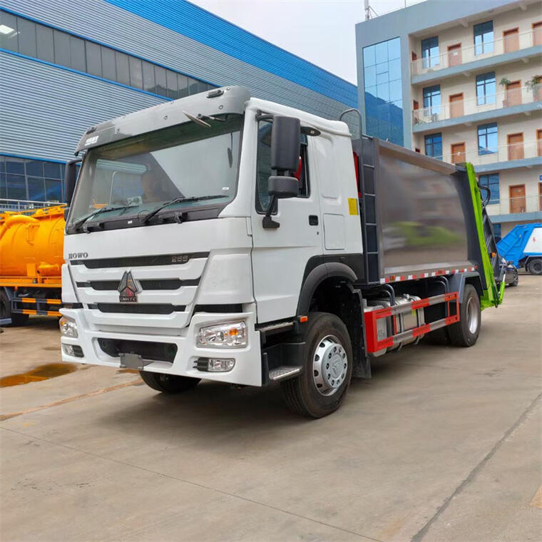 4x2 Howo 18000L Waste Compactor Garbage