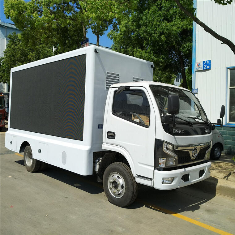 4x2 EU6 Dongfeng 3-Sides LED Screen Van