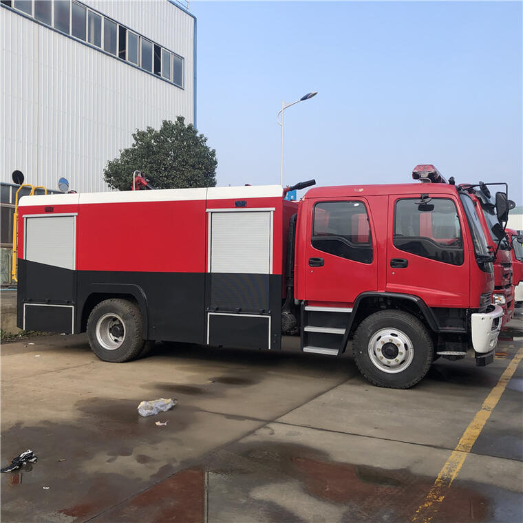 4x2 Euro6 FTR 6cbm Isuzu Fire Truck