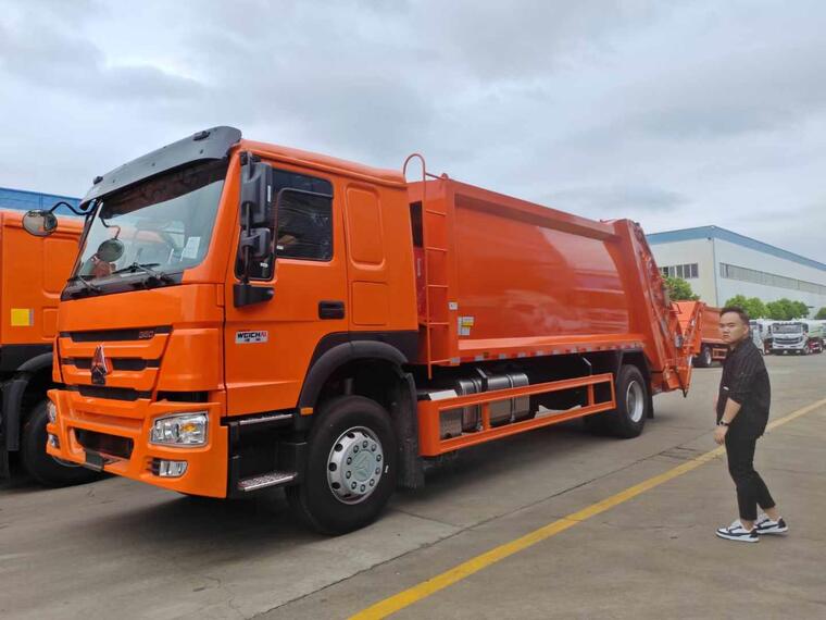 4x2 Sinotruck Howo Garbage Compacted 10-12cbm