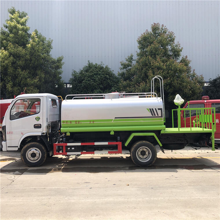 4x2 EU6 Dongfeng 126hp 5000L Water Tanker