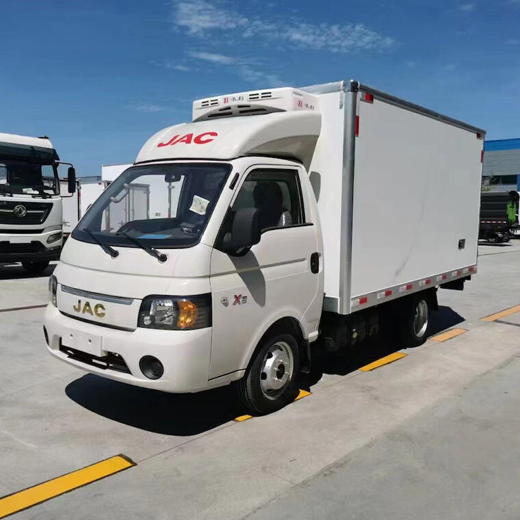 Gasoline JAC X5 Mini Refrigerated Food