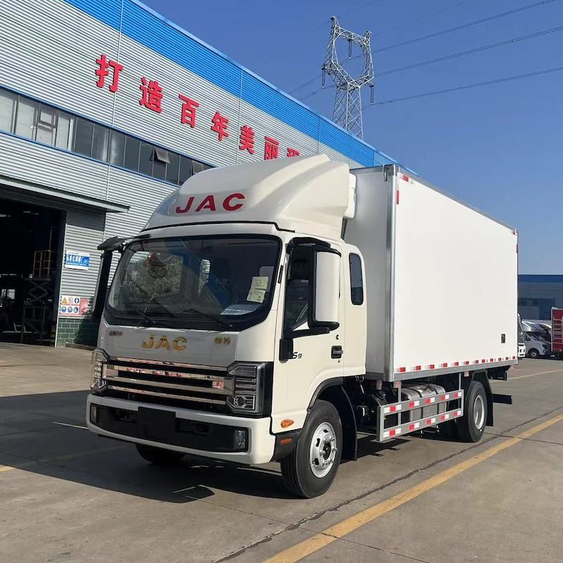 8-10T JAC S9 Refrigerated Truck with 5.2m box