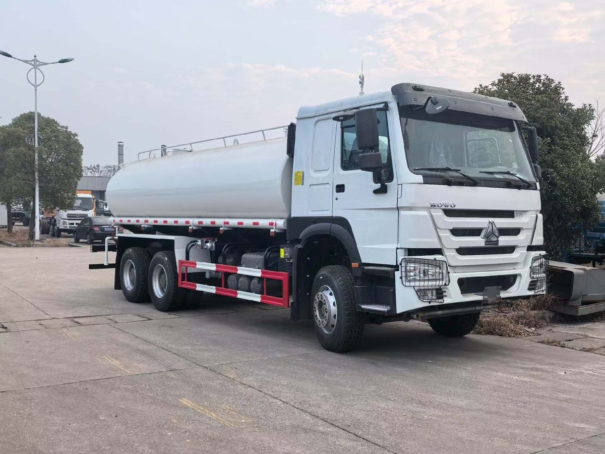 Sinotruk Howo 6x4 20000L Water Tanker Truck